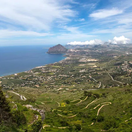 Mavi Trapani